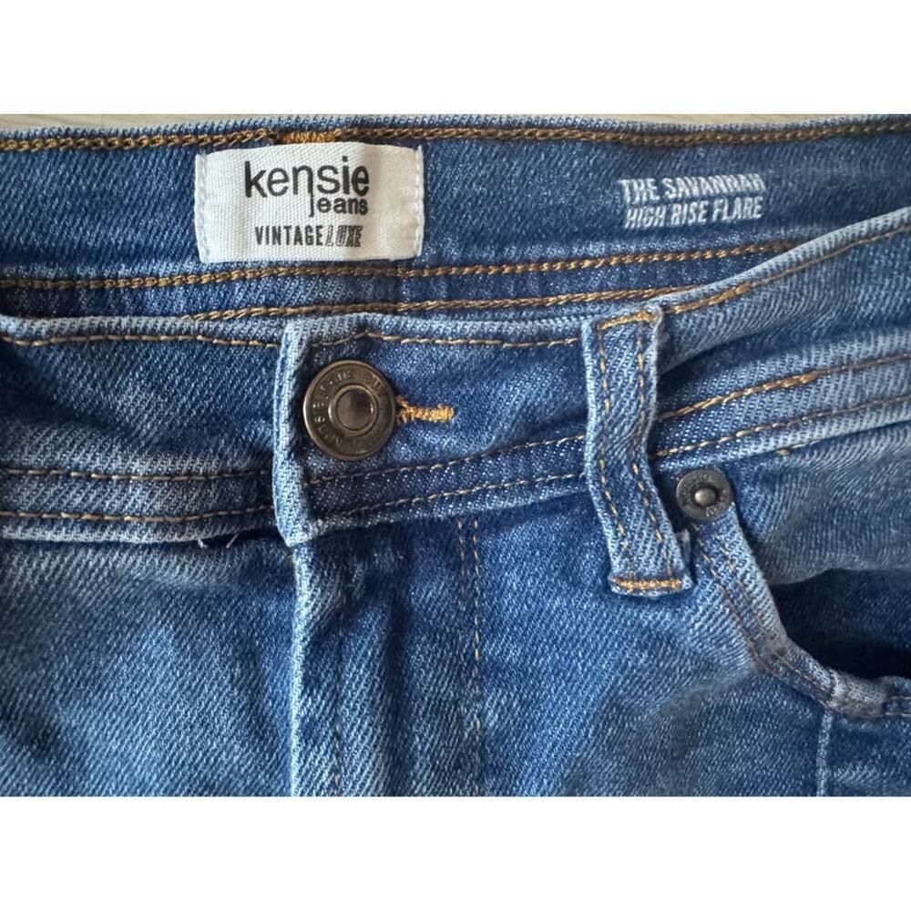 Kensie Women’s Size 4 27” Savannah High Rise Flare Jeans - Picture 2 of 4